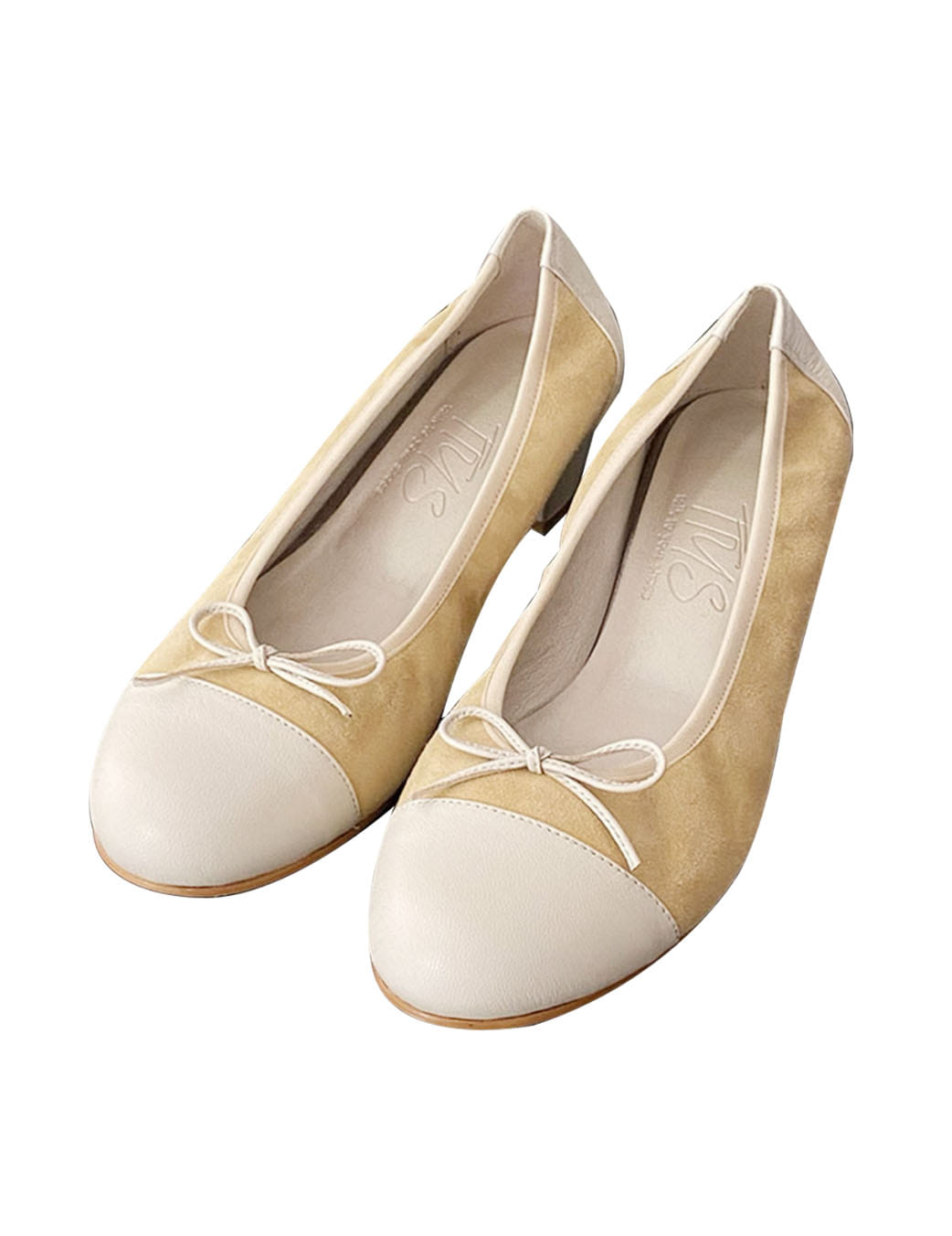 Two-tone Flat Heels (Cream)