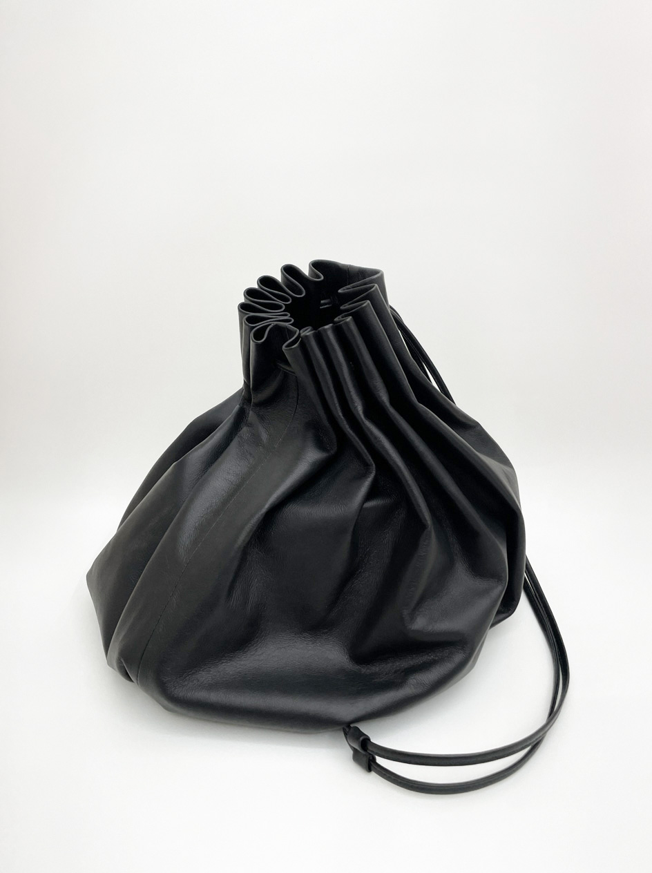 Pleated Balloon Bag (Black)